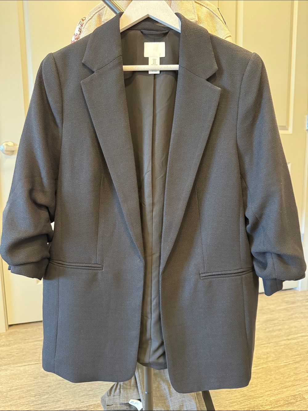 H&M Black Women’s Open-Front Blazer